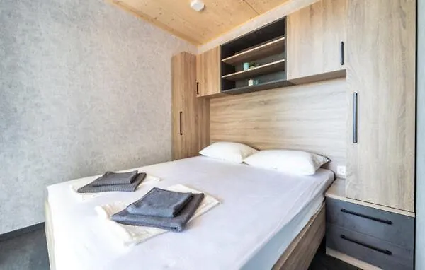 Campsite Mobile Clara